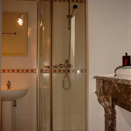 Au Domisiladore Bed & Breakfast 3*